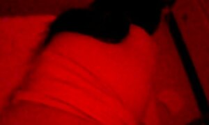 彼女の舌で彼女のお尻を舐めている中国人女性。 シコセン フェラ