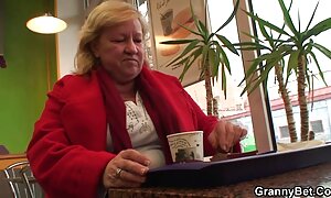 膿は家賃を支払った。 無 修正 フェラ 動画 サイト