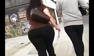 教授はお尻の中で学生をクソしています。 動画 フェラ 人妻