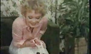 継父と揚げられた明るい茶色の美しさ。 エロ 動画 ダブル フェラ