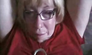 肛門の穴で自家製のクソ。 少女 フェラ 動画